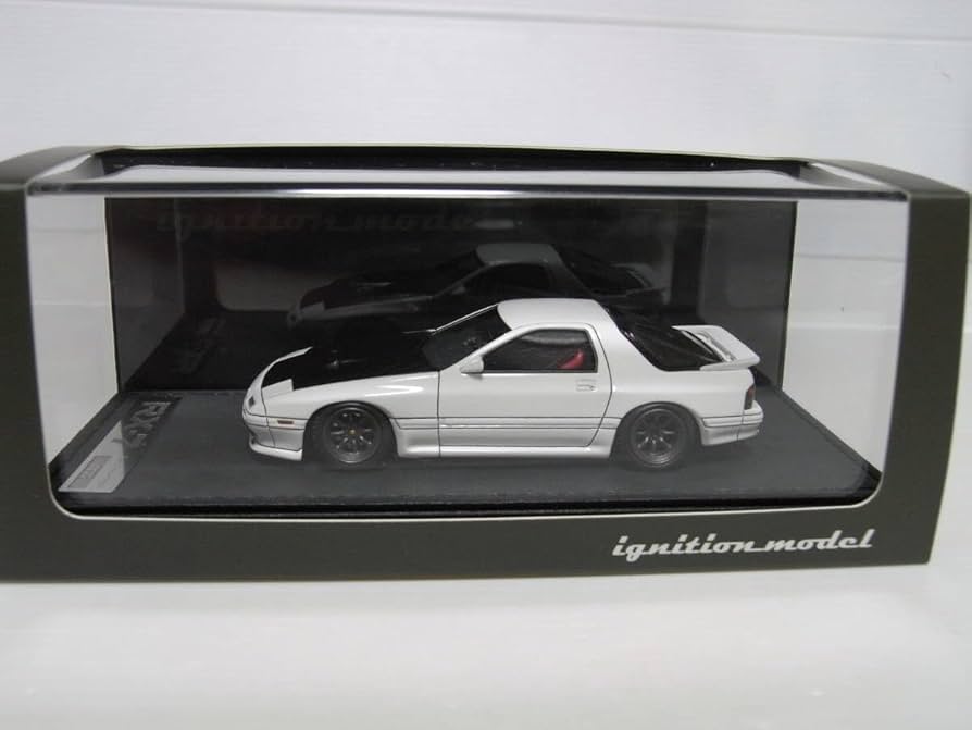 ignition.model SAVANNA S124A ホワイト IG2033 Mazda Savanna (S124A) Racing White – ignition model